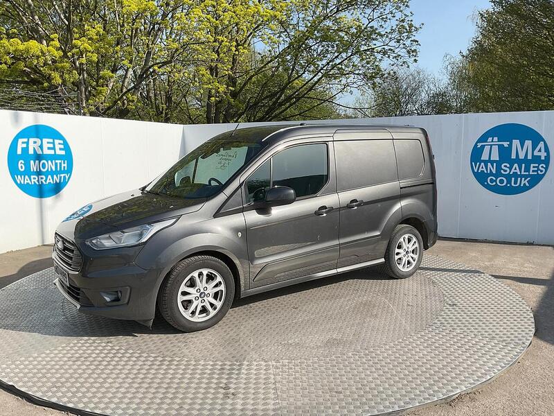 Ford 200 EcoBlue Limited SWB L/R Euro 6