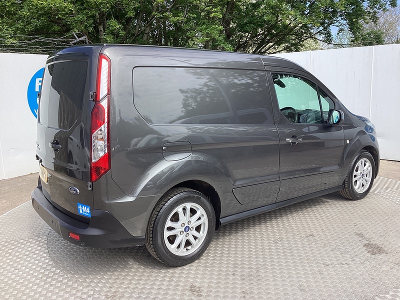 Ford 200 EcoBlue Limited SWB L/R Euro 6
