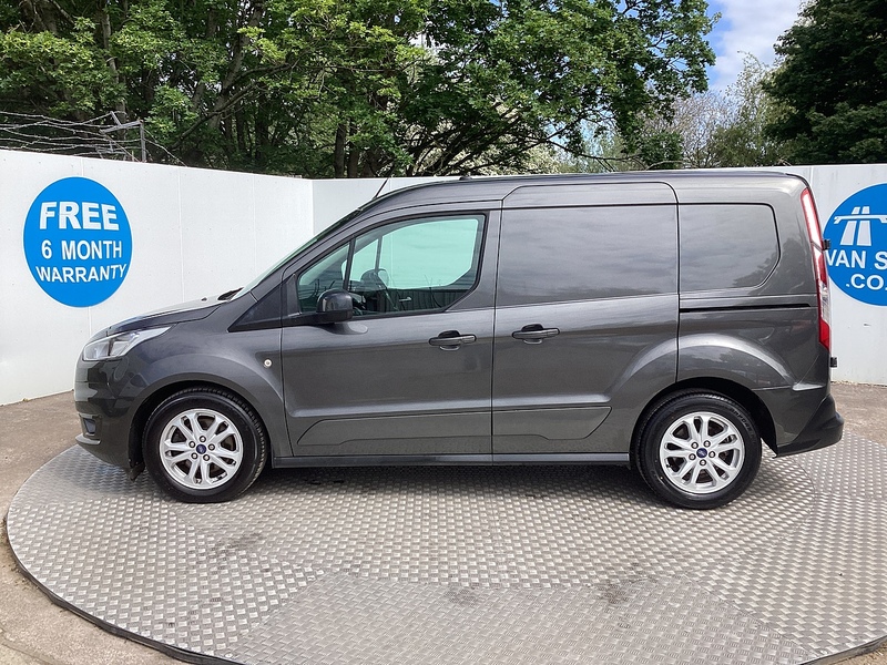 Ford 200 EcoBlue Limited SWB L/R Euro 6