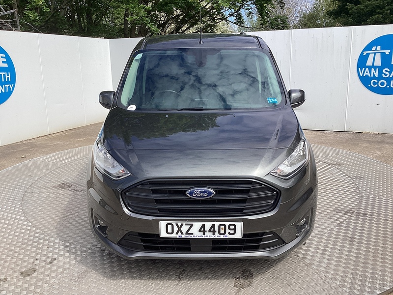 Ford 200 EcoBlue Limited SWB L/R Euro 6