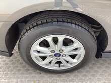 Ford Transit Connect 200 EcoBlue Limited SWB L/R Euro 6 
