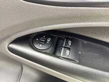 Ford Transit Connect 200 EcoBlue Limited SWB L/R Euro 6 