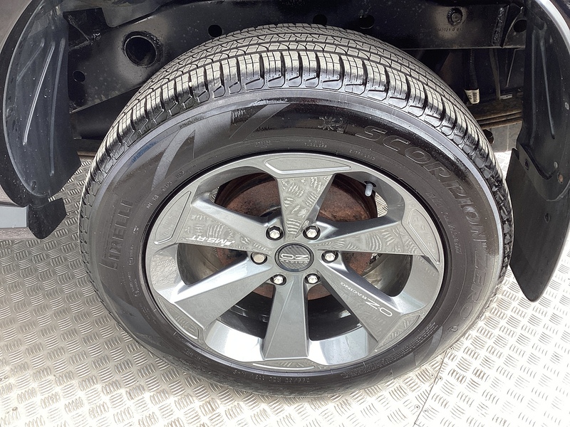 Ford EcoBlue 213 MS-RT C/C 4X4 Euro 6