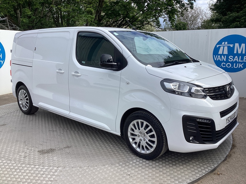 Vauxhall Turbo D 2700 Pro SWB L/R A/C Euro 6