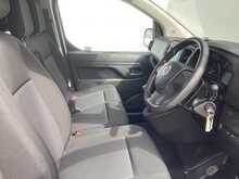 Vauxhall Vivaro Turbo D 2700 Pro SWB L/R A/C Euro 6 