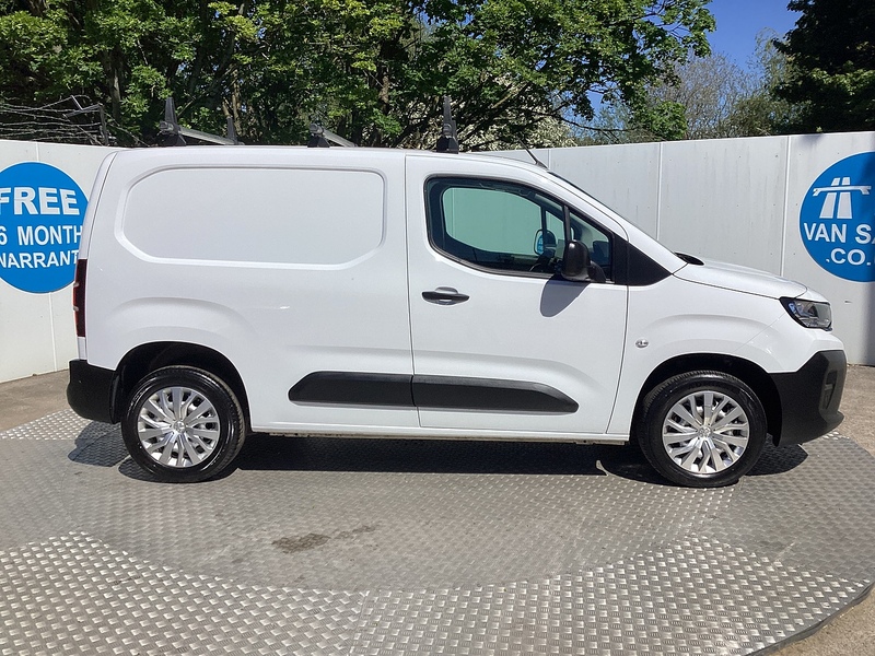 Peugeot BlueHDi 1000 Professional SWB Euro 6 A/C **NO VAT**