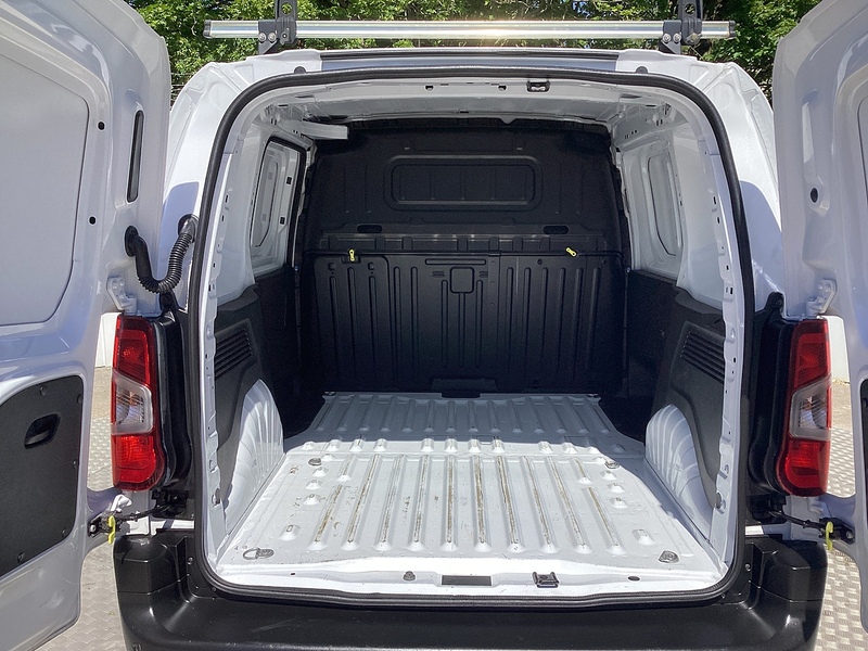 Peugeot BlueHDi 1000 Professional SWB Euro 6 A/C **NO VAT**