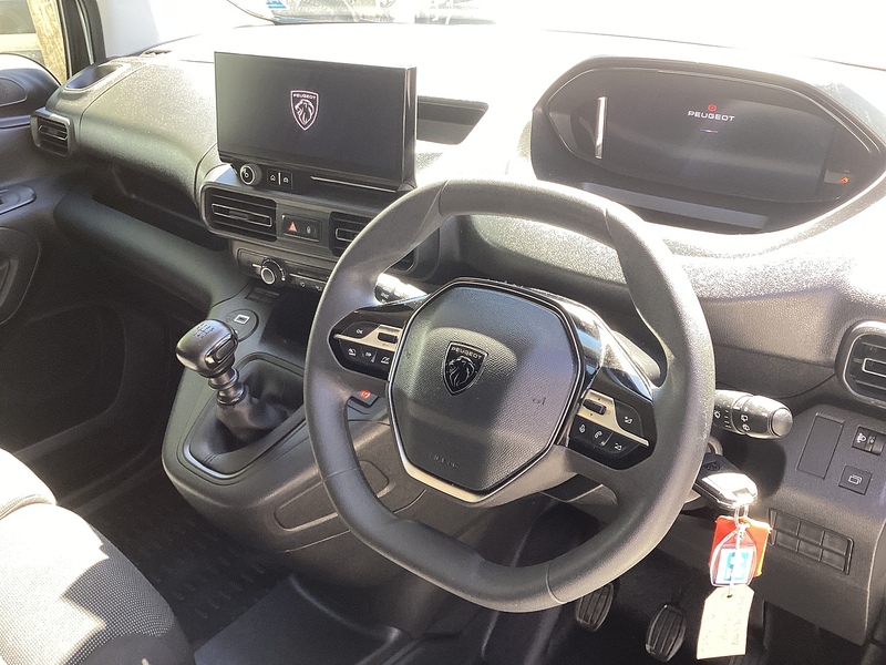 Peugeot BlueHDi 1000 Professional SWB Euro 6 A/C **NO VAT**