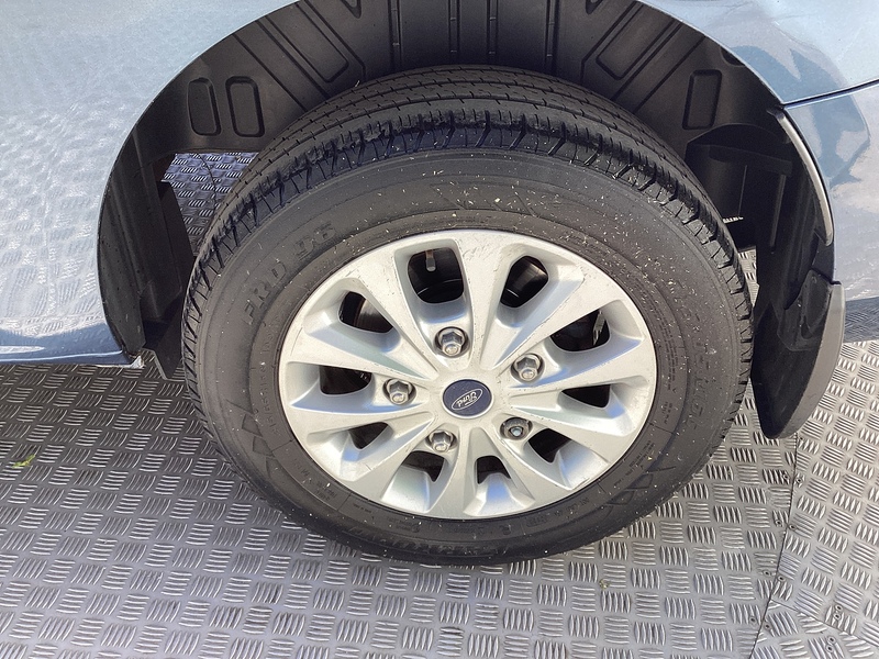 Ford 340 EcoBlue MHEV Limited LWB Euro 6