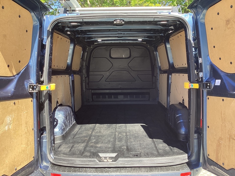 Ford 340 EcoBlue MHEV Limited LWB Euro 6