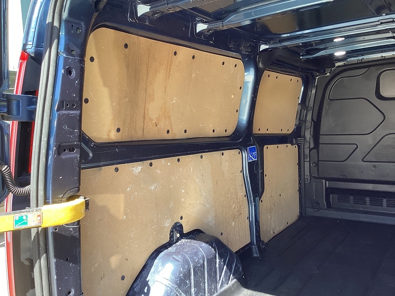 Ford 340 EcoBlue MHEV Limited LWB Euro 6