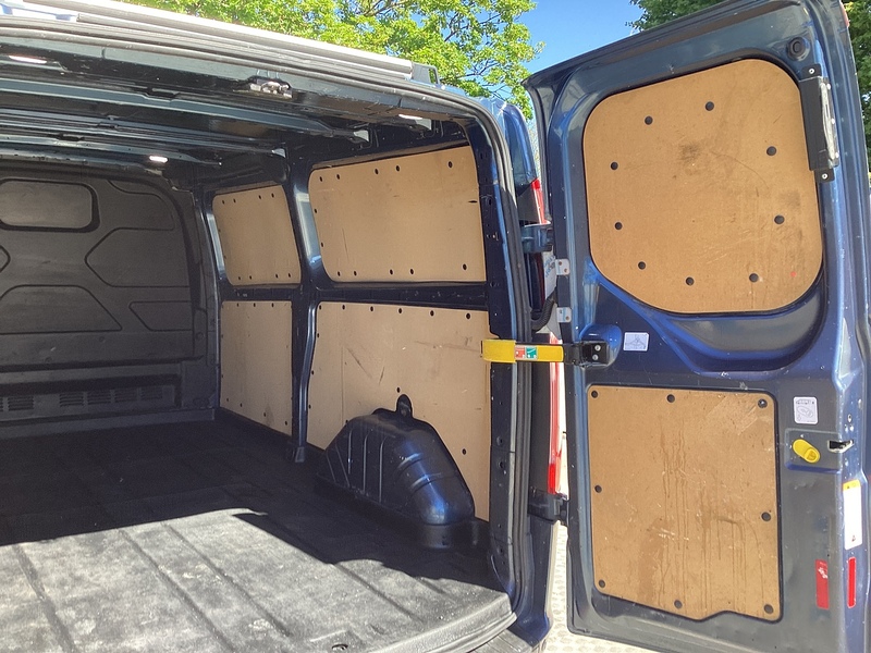 Ford 340 EcoBlue MHEV Limited LWB Euro 6