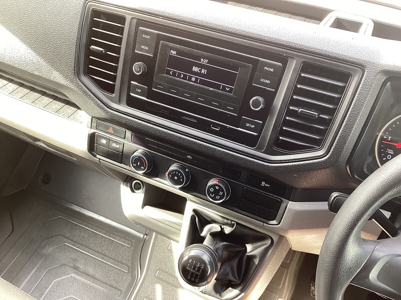 Volkswagen TDI CR30 Startline MWB H/R Euro 6