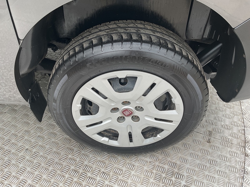 Fiat MultijetII Tecnico Cargo SWB L/R A/C Euro 6 **NO VAT**