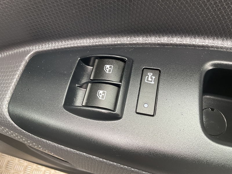Fiat MultijetII Tecnico Cargo SWB L/R A/C Euro 6 **NO VAT**