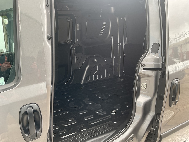 Fiat MultijetII Tecnico Cargo SWB L/R A/C Euro 6 **NO VAT**
