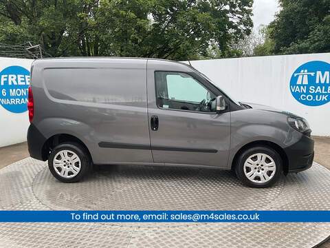 Fiat Doblo, MultijetII Tecnico Cargo SWB L/R A/C Euro 6 **NO VAT**