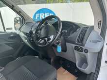 Ford Transit TDCi 460 Trend 17 Seater 