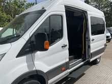 Ford Transit TDCi 460 Trend 17 Seater 