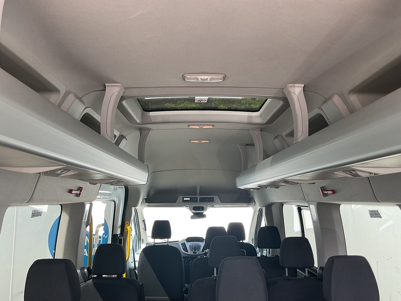 Ford TDCi 460 Trend 17 Seater