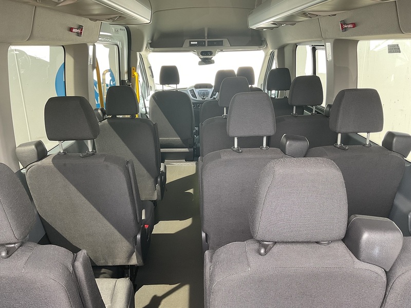 Ford TDCi 460 Trend 17 Seater