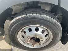 Ford Transit TDCi 460 Trend 17 Seater 