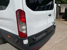 Ford Transit TDCi 460 Trend 17 Seater 