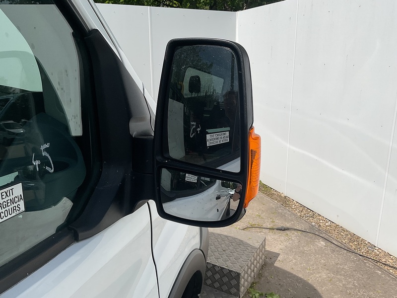 Ford TDCi 460 Trend 17 Seater