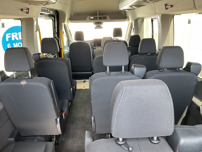 Ford 460 EcoBlue Limited 17 Seater