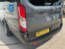 Ford Transit 460 EcoBlue Limited 17 Seater 