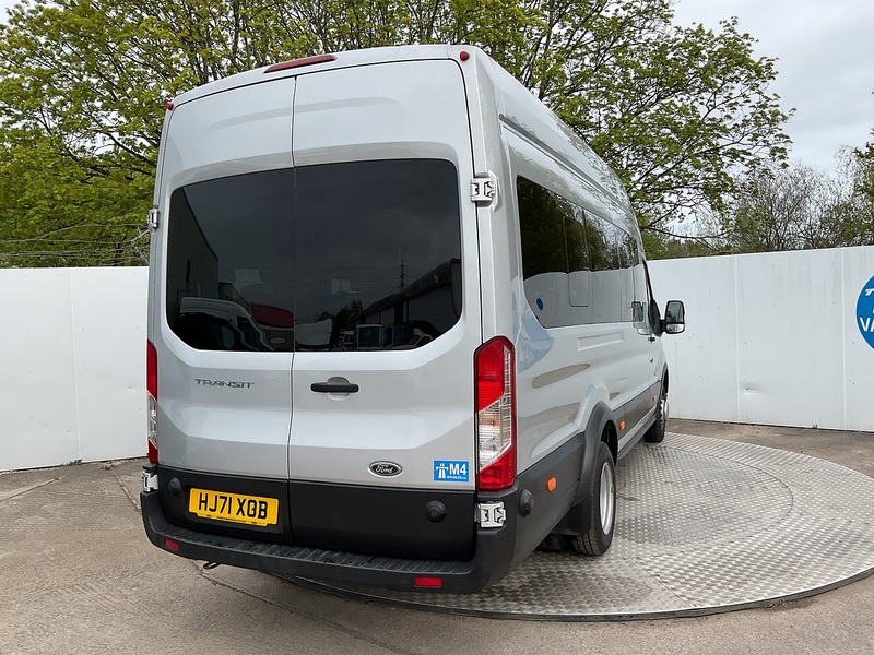 Ford 2.0 460 EcoBlue Limited Minibus Double Cab 5dr Diesel Auto RWD L4 H3 Euro 6 (s/s) (17 Seat, DRW) (170 ps)