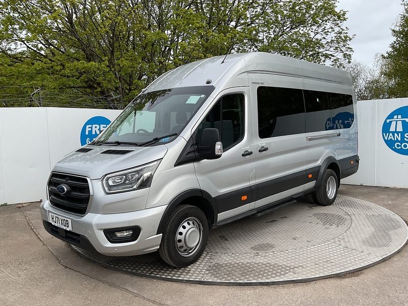 Ford 2.0 460 EcoBlue Limited Minibus Double Cab 5dr Diesel Auto RWD L4 H3 Euro 6 (s/s) (17 Seat, DRW) (170 ps)