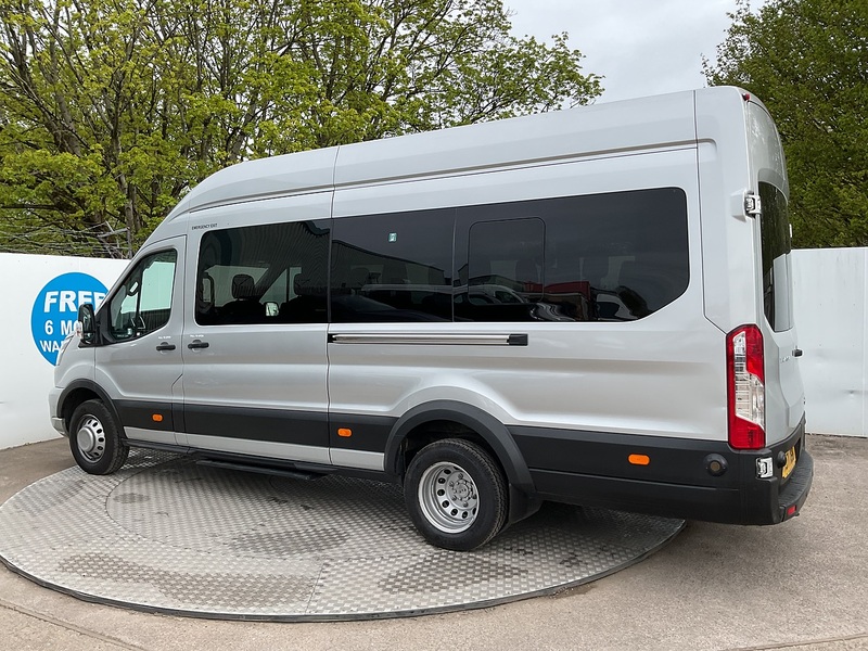 Ford 2.0 460 EcoBlue Limited Minibus Double Cab 5dr Diesel Auto RWD L4 H3 Euro 6 (s/s) (17 Seat, DRW) (170 ps)