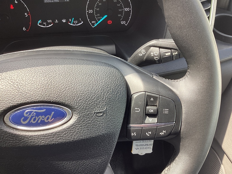 Ford 280 EcoBlue Limited SWB A/C Euro 6