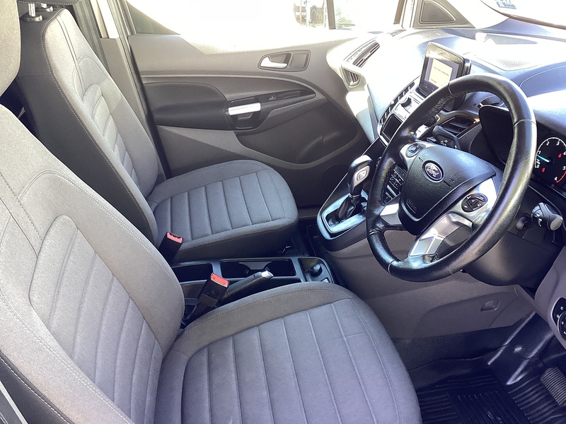 Ford 250 EcoBlue Limited LWB L/R A/C Euro 6