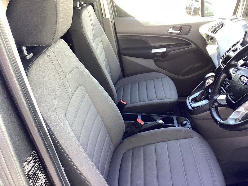 Ford 250 EcoBlue Limited LWB L/R A/C Euro 6