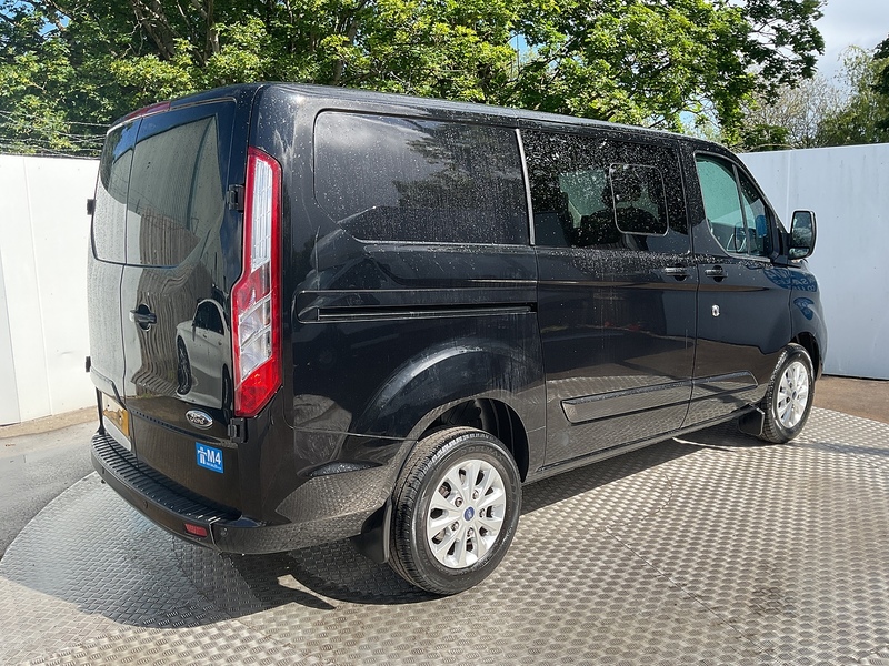 Ford 320 EcoBlue Limited SWB L/R C/C A/C Euro 6