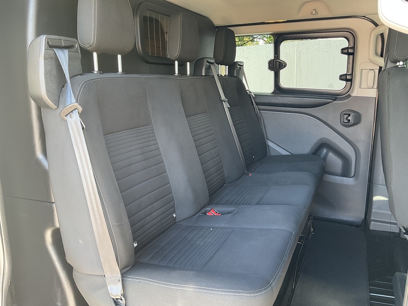 Ford 320 EcoBlue Limited SWB L/R C/C A/C Euro 6