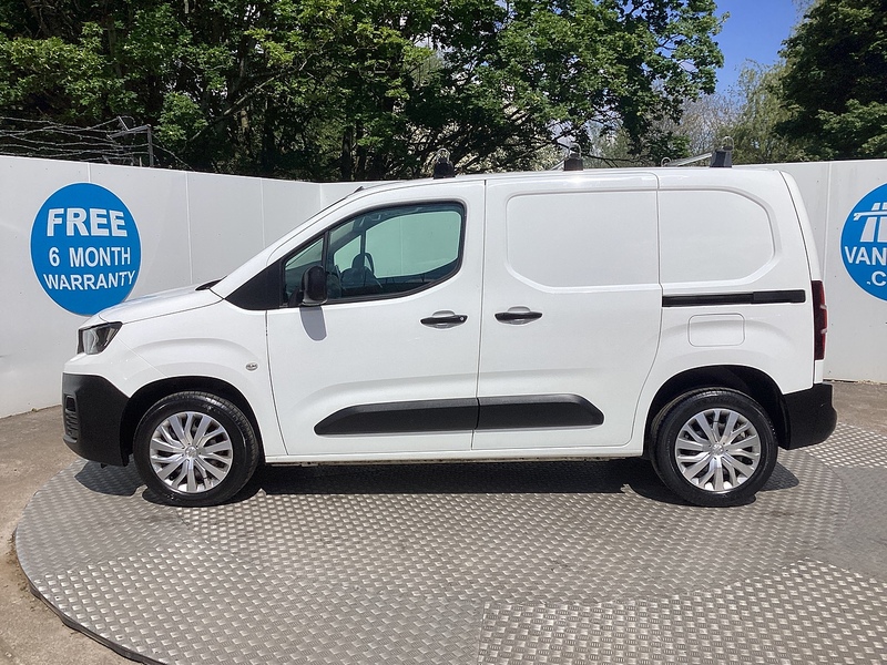 Peugeot 1000 PureTech Professional SWB A/C Euro 6 PETROL