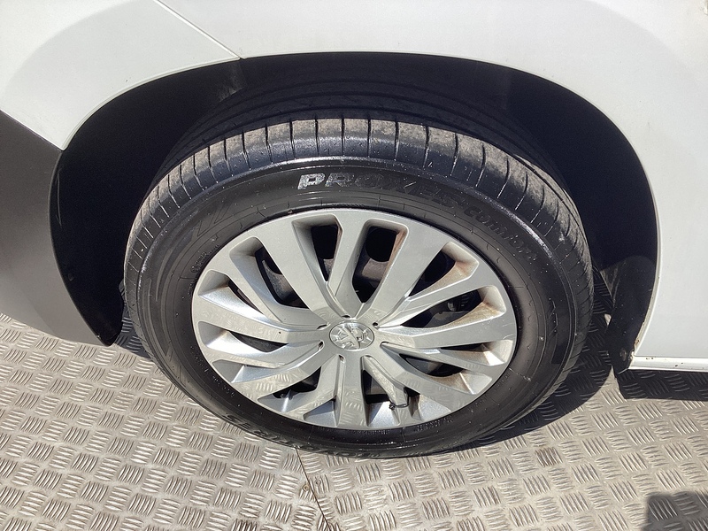 Peugeot 1000 PureTech Professional SWB A/C Euro 6 PETROL