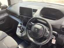 Peugeot Partner 1000 PureTech Professional SWB A/C Euro 6 PETROL 