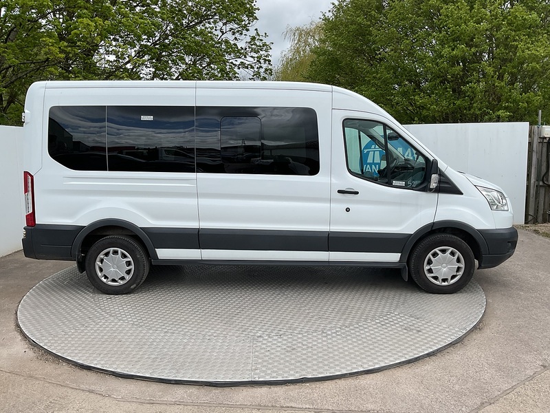 Ford 2.2 TDCi 410 HDT Trend Minibus  Diesel Manual L3 H2 (15 seats) (196 g/km, 123 bhp)