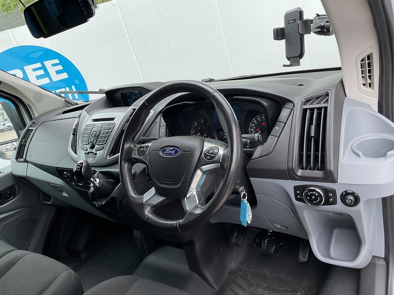 Ford 2.2 TDCi 410 HDT Trend Minibus  Diesel Manual L3 H2 (15 seats) (196 g/km, 123 bhp)