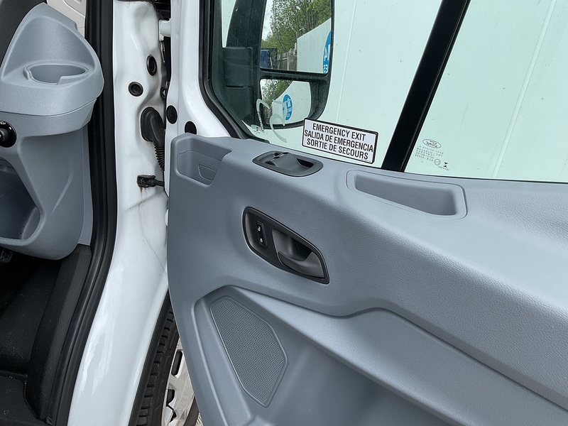 Ford 2.2 TDCi 410 HDT Trend Minibus  Diesel Manual L3 H2 (15 seats) (196 g/km, 123 bhp)