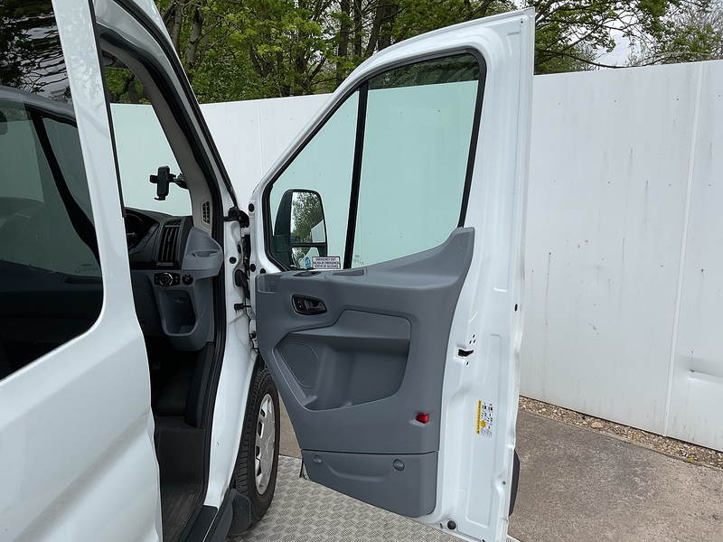 Ford 2.2 TDCi 410 HDT Trend Minibus  Diesel Manual L3 H2 (15 seats) (196 g/km, 123 bhp)