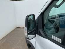 Ford Transit TDCi 410 Trend 15 Seater 
