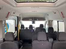 Ford Transit TDCi 410 Trend 15 Seater 