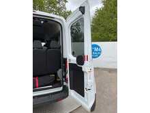 Ford Transit TDCi 410 Trend 15 Seater 