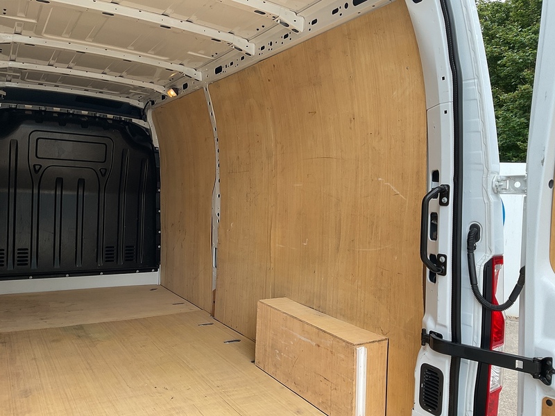 Renault dCi 35 Business+ LWB M/R A/C Euro 6 
