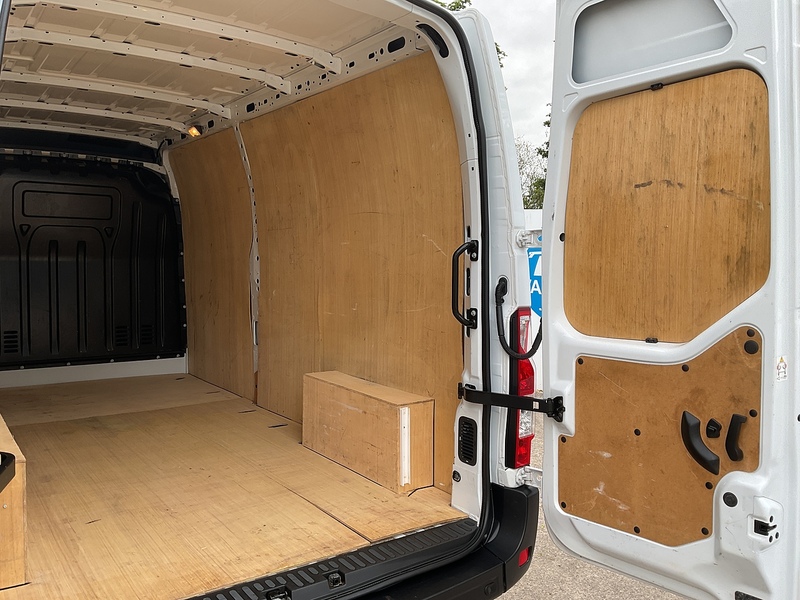 Renault dCi 35 Business+ LWB M/R A/C Euro 6 